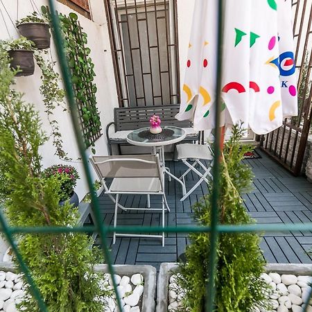 Gray Luxe Appartement Belgrado Buitenkant foto
