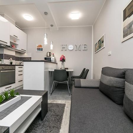 Gray Luxe Appartement Belgrado Buitenkant foto