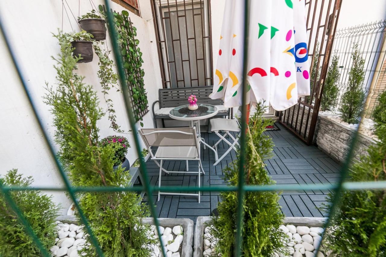 Gray Luxe Appartement Belgrado Buitenkant foto