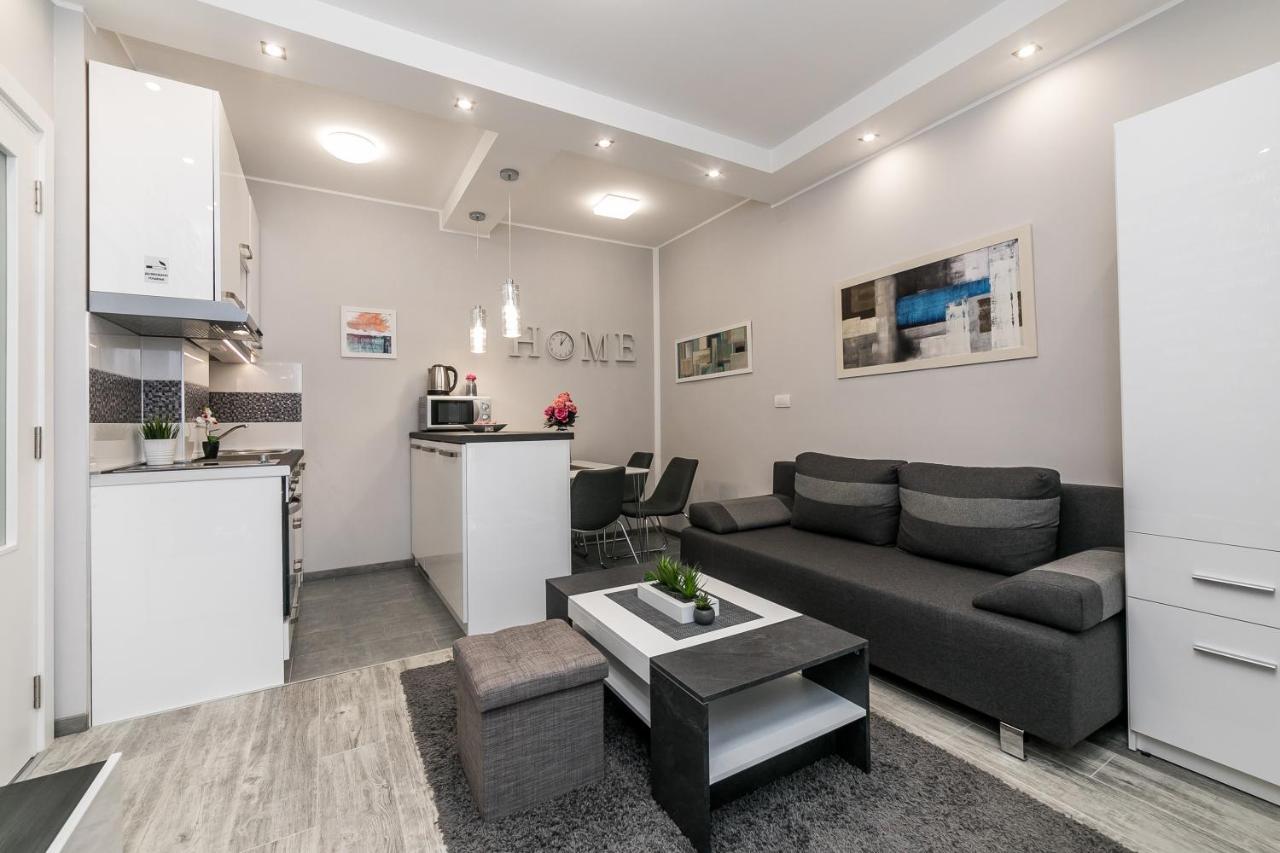 Gray Luxe Appartement Belgrado Buitenkant foto