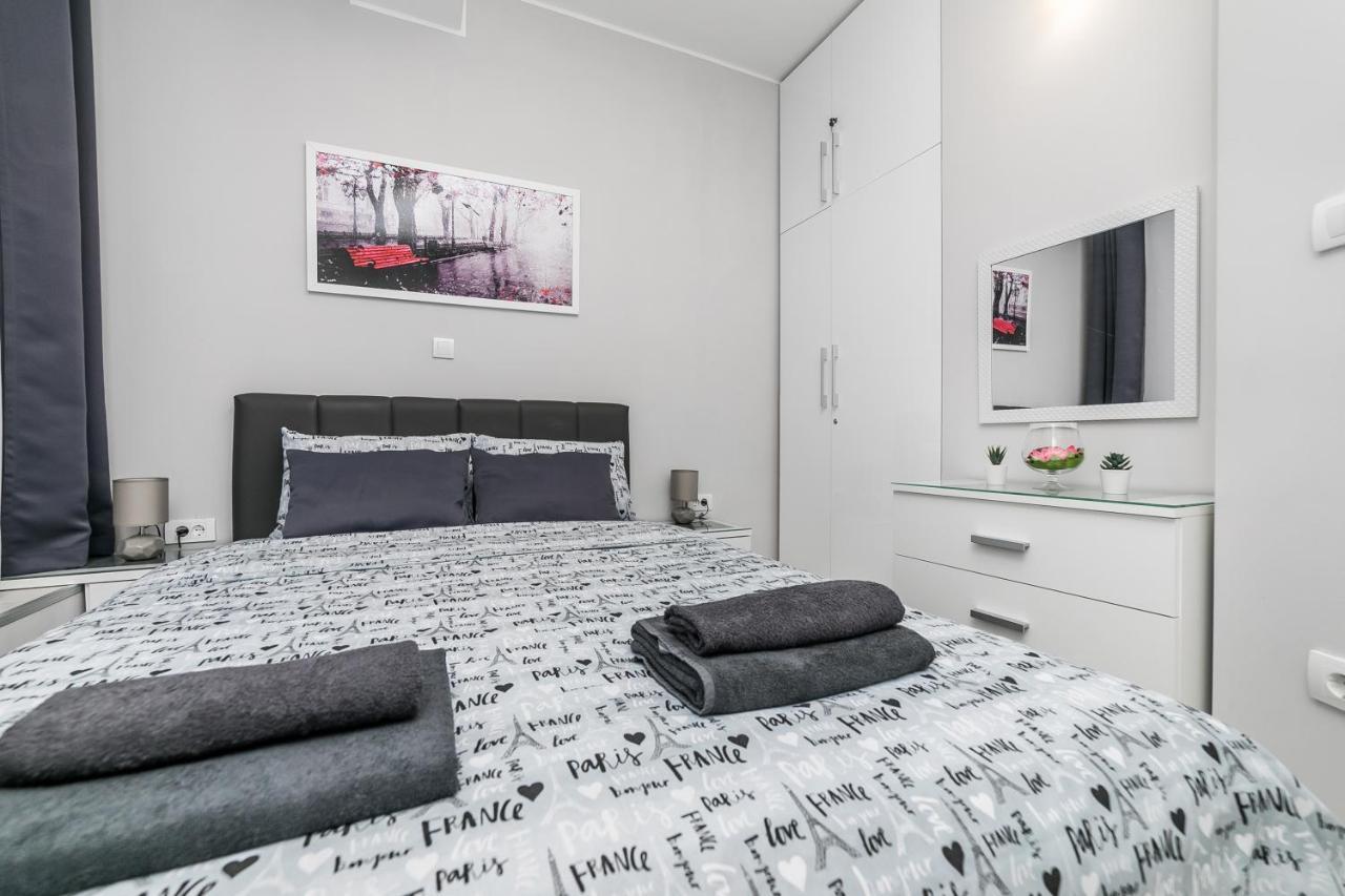 Gray Luxe Appartement Belgrado Buitenkant foto