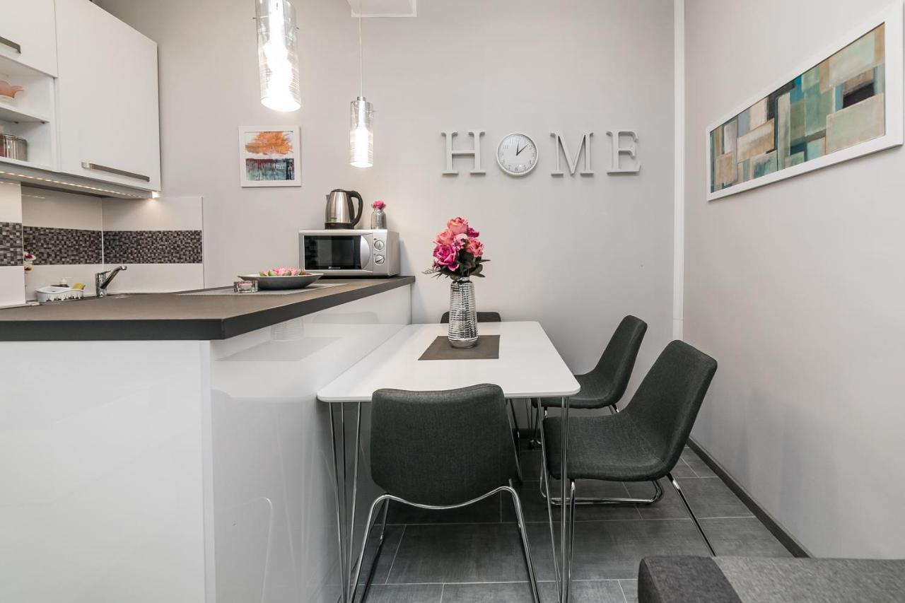 Gray Luxe Appartement Belgrado Buitenkant foto