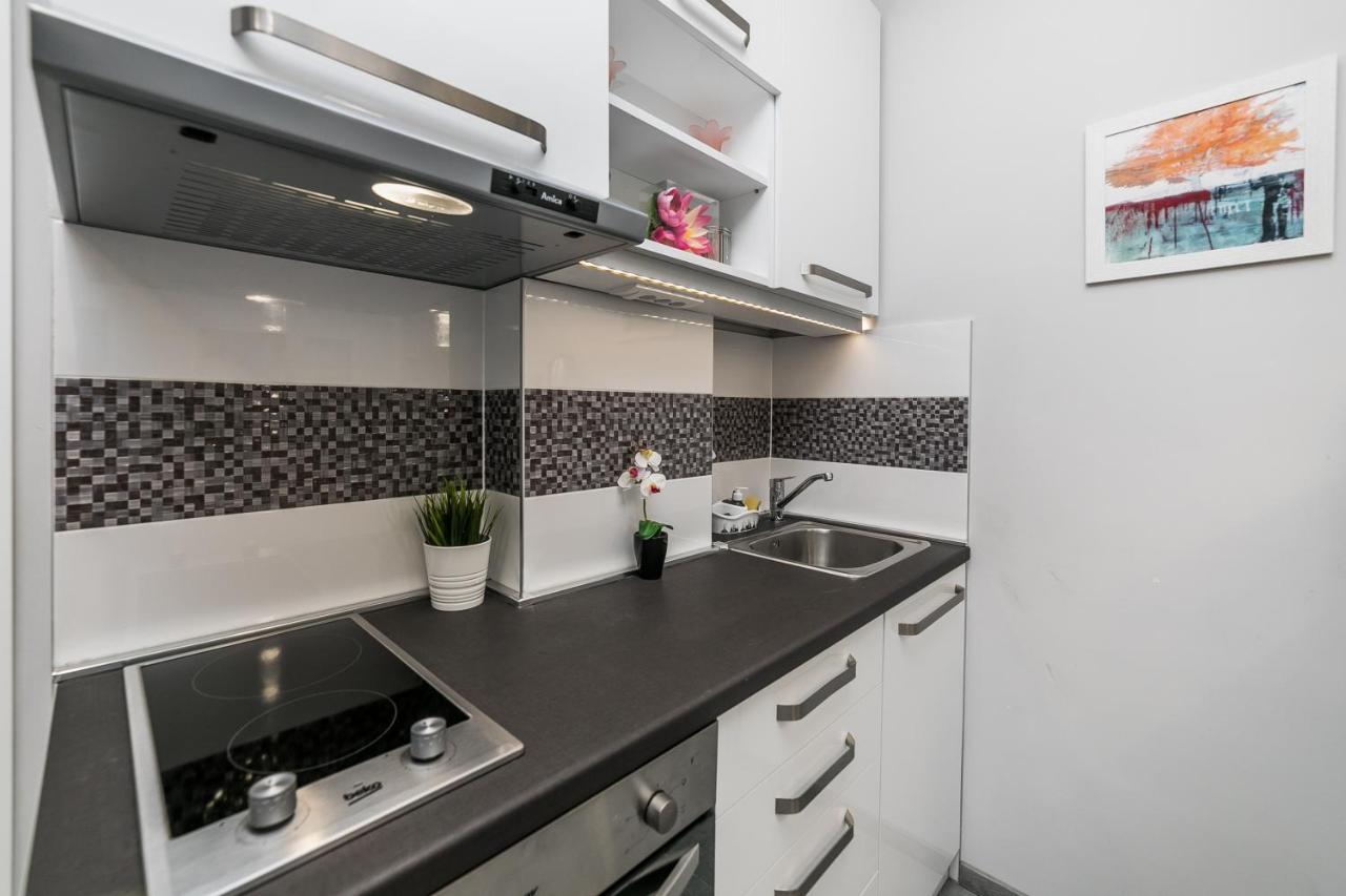 Gray Luxe Appartement Belgrado Buitenkant foto
