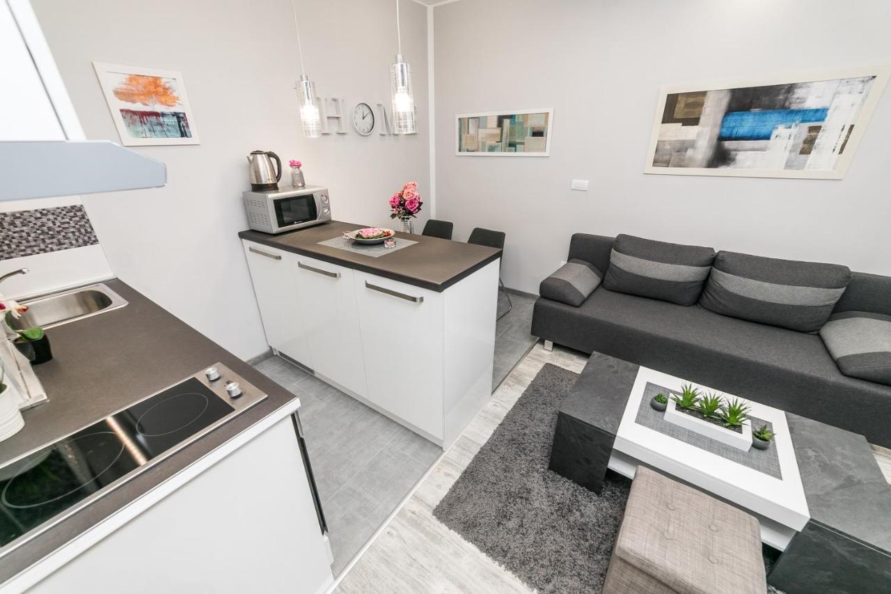 Gray Luxe Appartement Belgrado Buitenkant foto